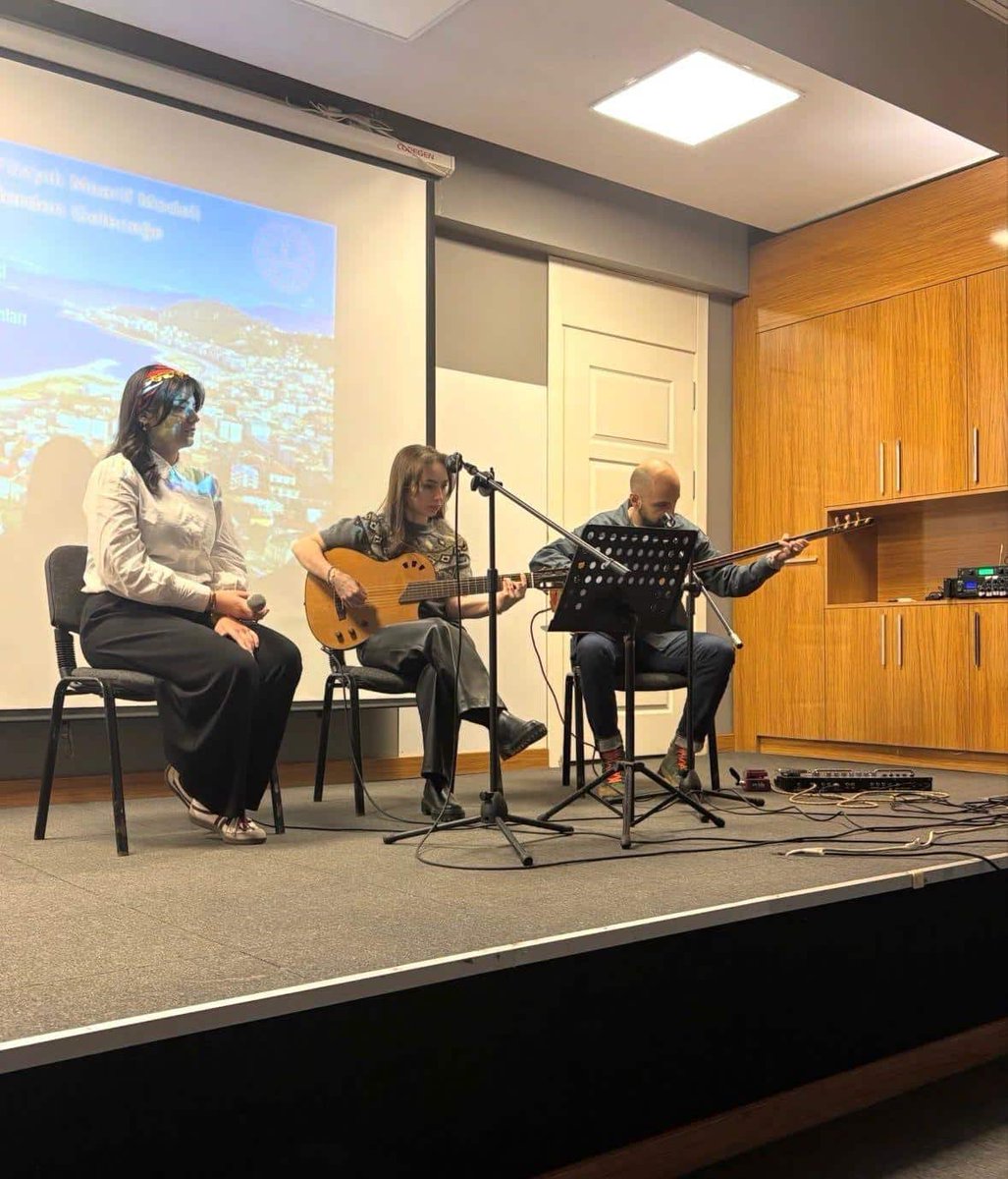 Piraziz Anadolu Lisesi'nde "Okulun Kalbi Kütüphaneler Projesi" Kapsamında Kültürel Miras Yolculuğu
Piraziz Anadolu Lisesi'nde yer alan ''Okulun Kalbi Kütüphaneler'' projesi kapsamında kültürel üretimin izinde etkinliği gercekleştirildi.