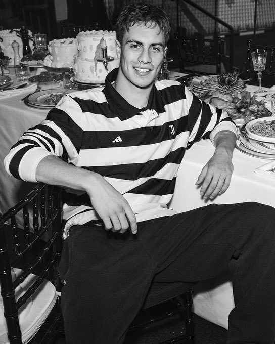 Secret Shirt Co tweet media