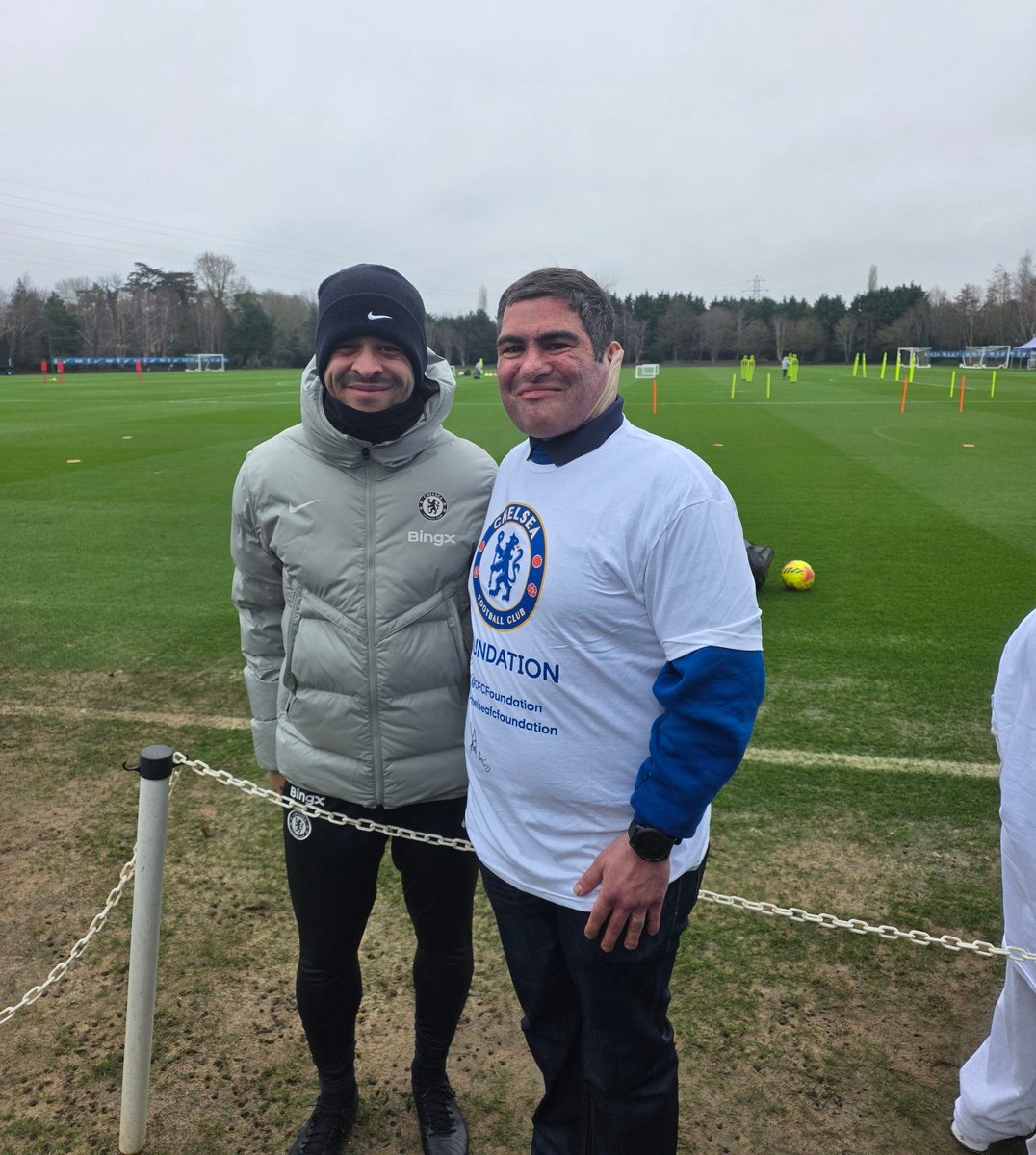 Mus Tary tweet media