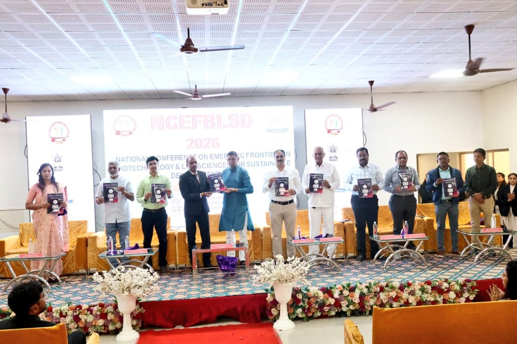 CscJunagadh's tweet photo. A national conference on emerging frontiers in biotechnology and life sciences for sustainable development program celebration Enthusiastic about the prospects of scientific innovation Supporting the journey towards a more scientific future through science education @InfoGujcost https://t.co/68R3iFSXag