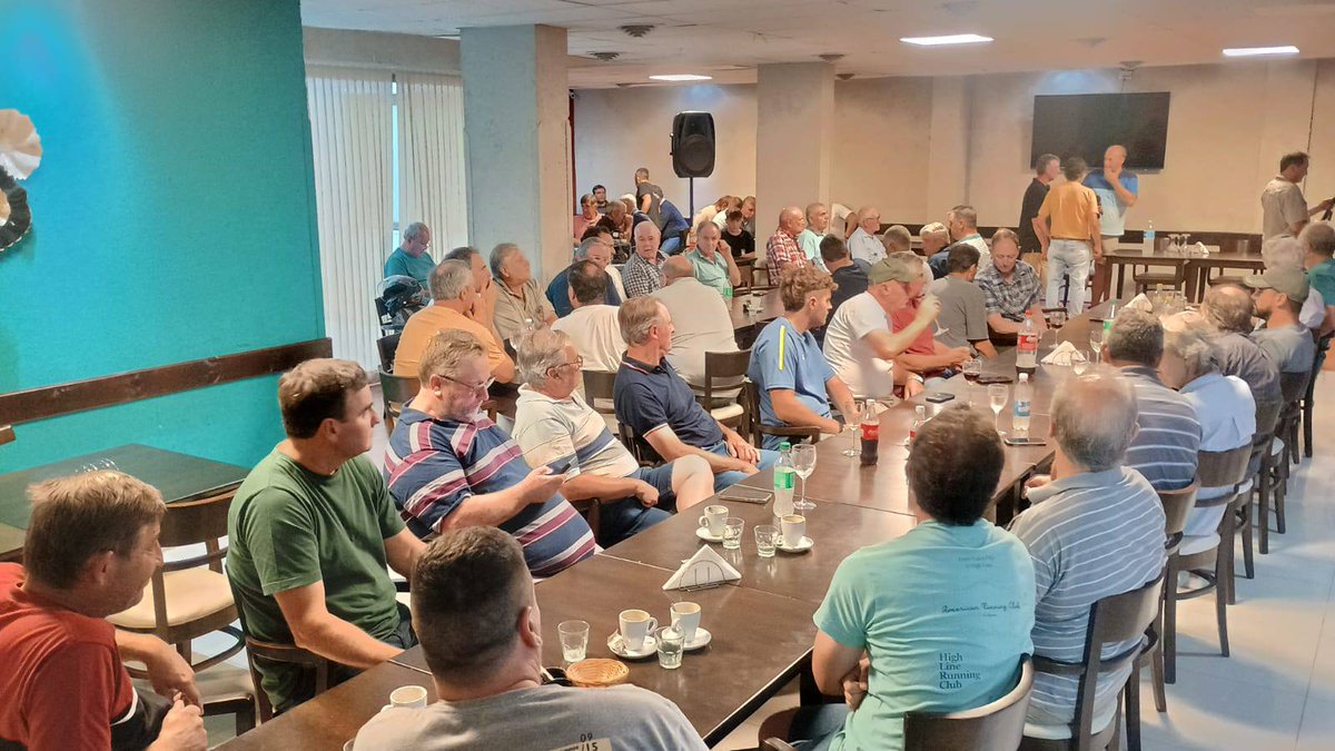 La Asociación de Productores del Suroeste Cordobés reunió a ruralistas e intendentes en Sampacho para exigir la eliminación de la tasa por guías
cbahoy.com.ar/asociacion-de-…