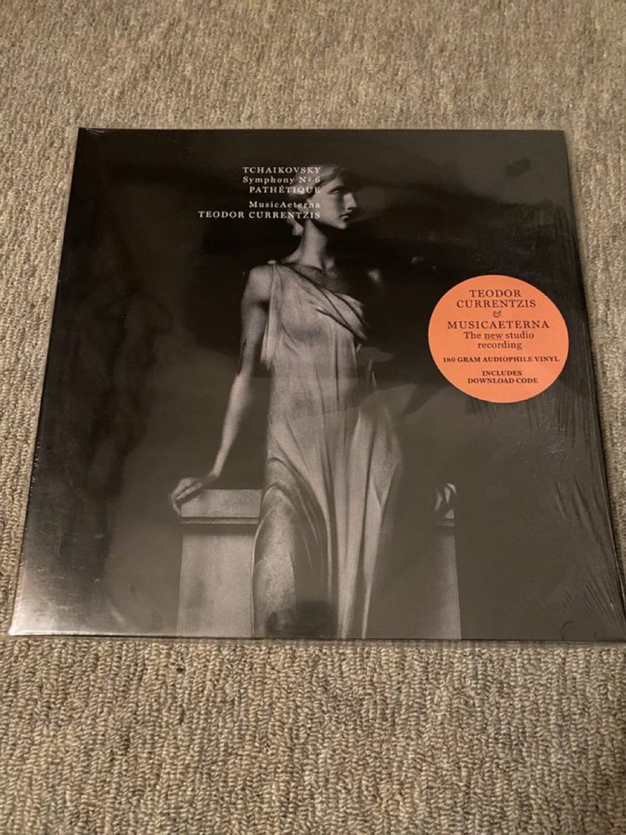 Tchaikovsky - Symphony Nº 6 Pathétique Sony Classical, 88985404351