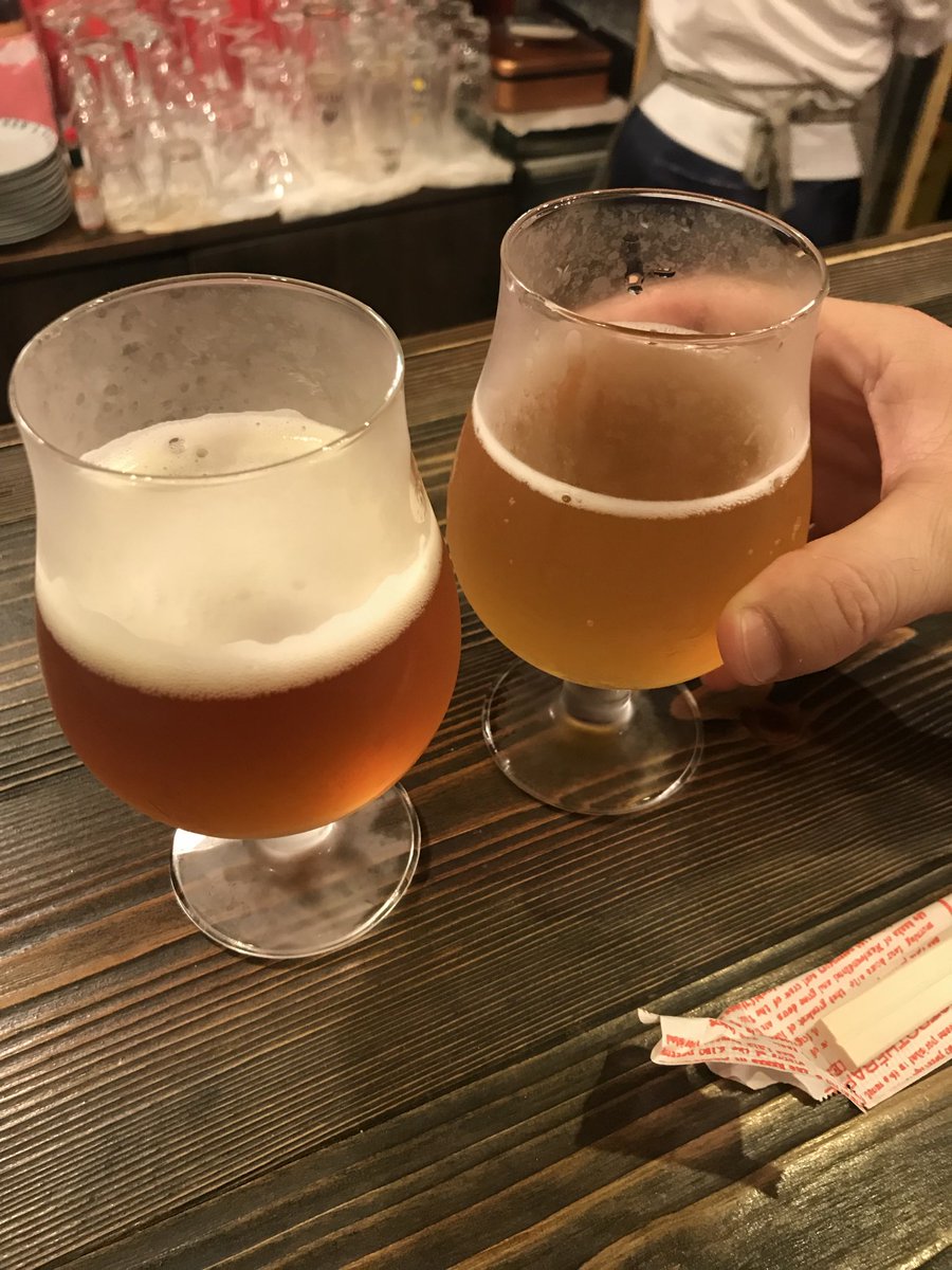 ゲームやネットで知り合った人と初めて飲んだ写真が2019年で7年経ってるのバグ