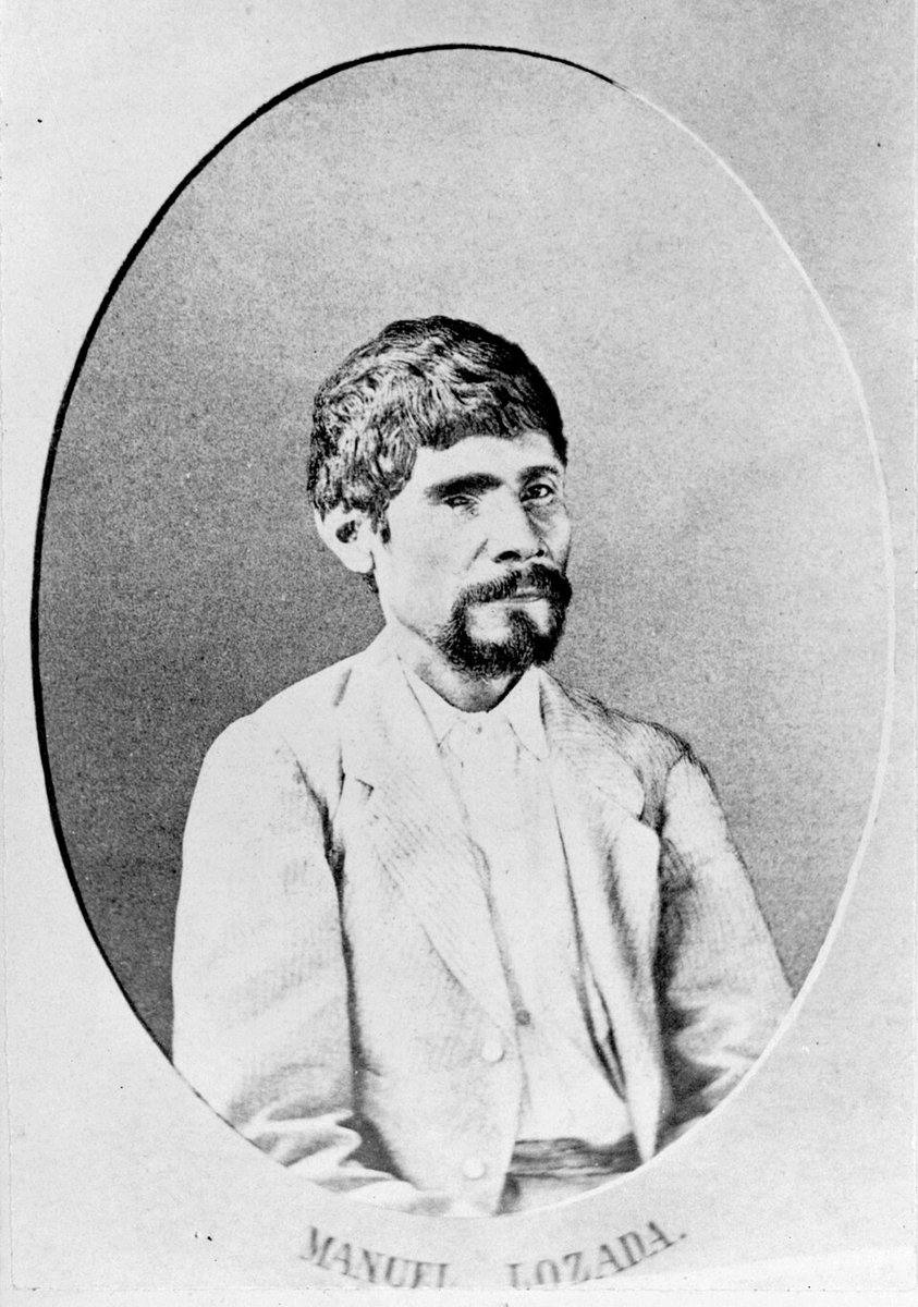 "Es de que tus apellidos son españoles..."
Benito Juárez García. 
Ignacio Ramírez 
Manuel Lozada 
Tomás Mejía.
Sus lenguas maternas son el zapoteco, náhuatl, huichol y otomí, respectivamente.