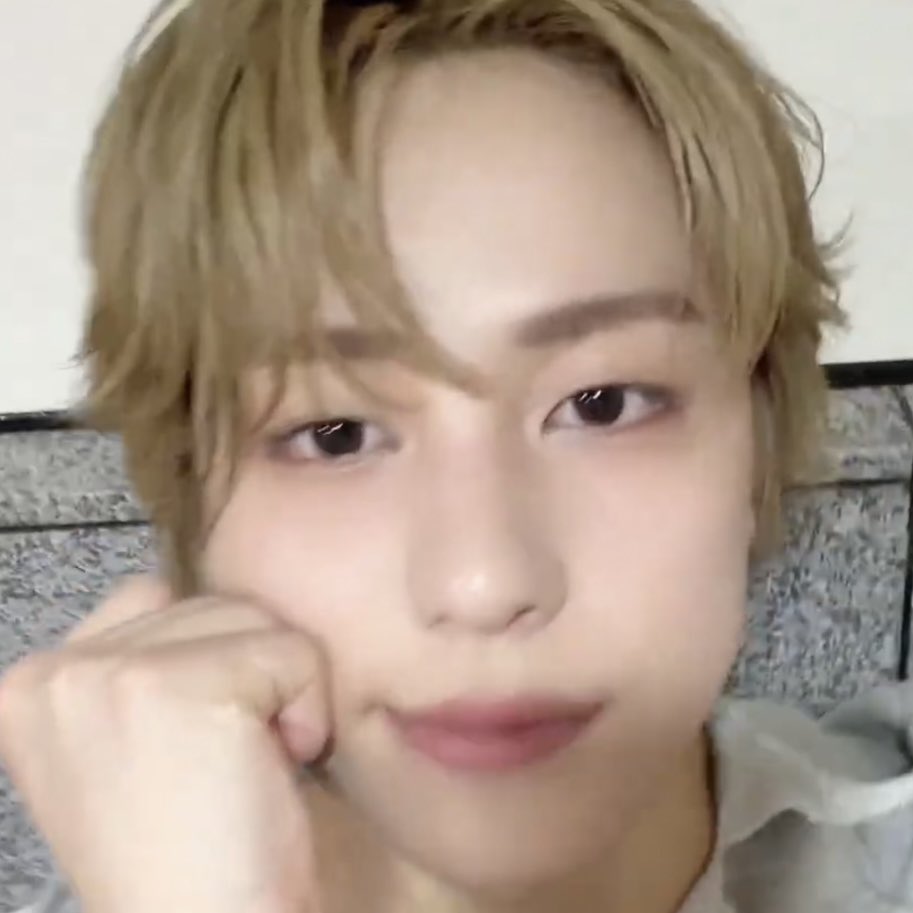 moo.. (@anwhdk) on Twitter photo 