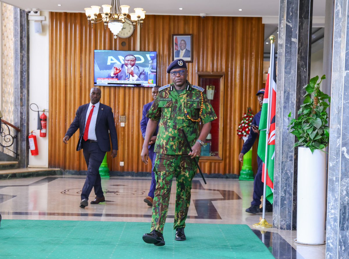 PoliceKE's tweet photo. The Inspector General (IG) of the National Police Service, Douglas Kanja today met the Departmental Committee on Administration and Internal Security to apprise  members on the status of implementation of the 2025/2026 budget  and projections for the  2026/2027 financial  year. 

The IG was accompanied by the DIG, Kenya Police Service, Eliud Lagat, the DIG Administration Police Service, Gilbert Masengeli and the DCI Mohammed Amin among other Senior Police officers.