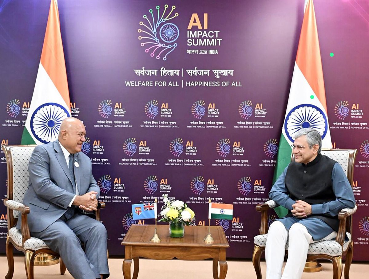 AshwiniVaishnaw's tweet photo. Met Mr. Ioane Naivalurua, Minister for Policing and Communications, Fiji.

Discussed adoption of India’s DPI systems including UPI, Aadhaar, and Digilocker, along with India’s support for AI skilling and capacity building in Fiji. https://t.co/ZTmUynDfpt