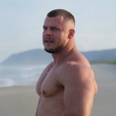 Robertibig tweet media