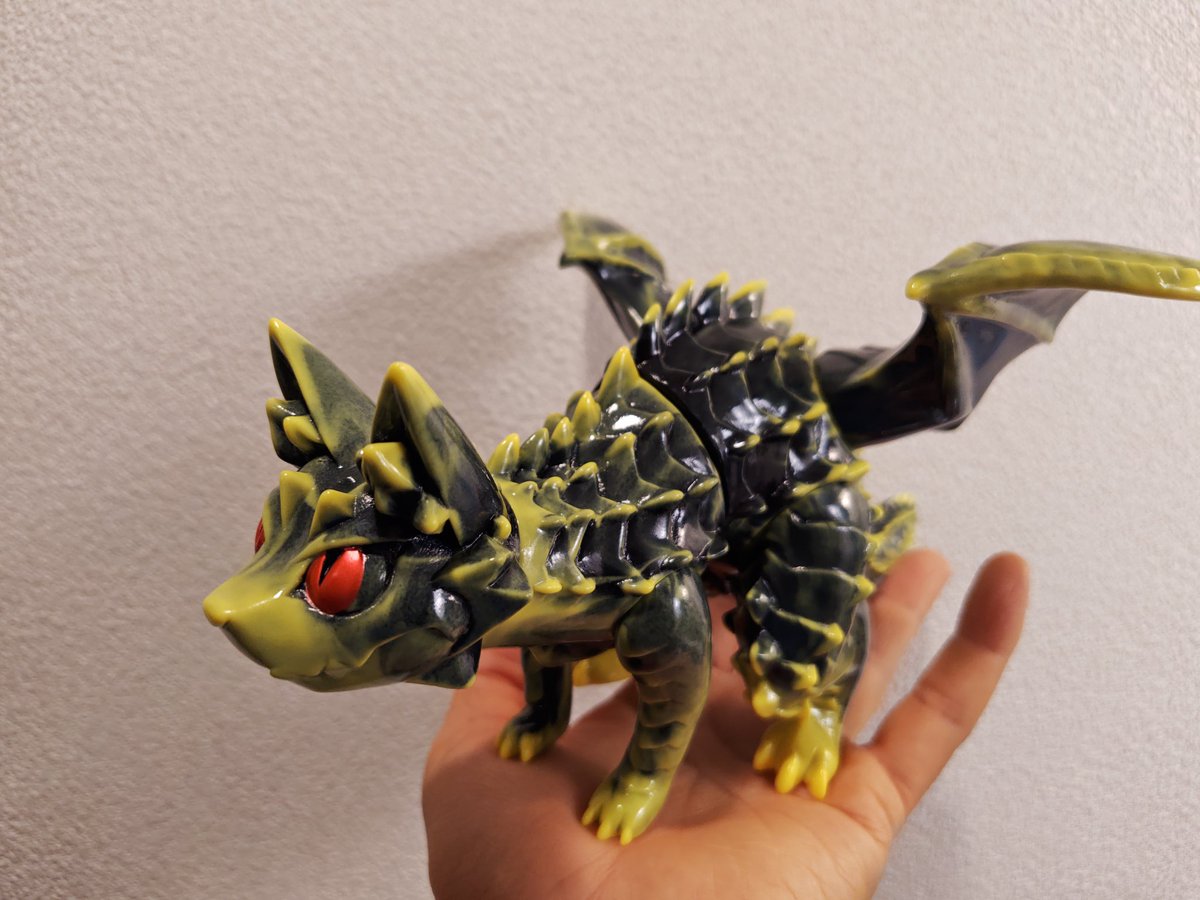 ドラゴニット バケタンブログ 希少種 イエロー ドラゴニット バケタン