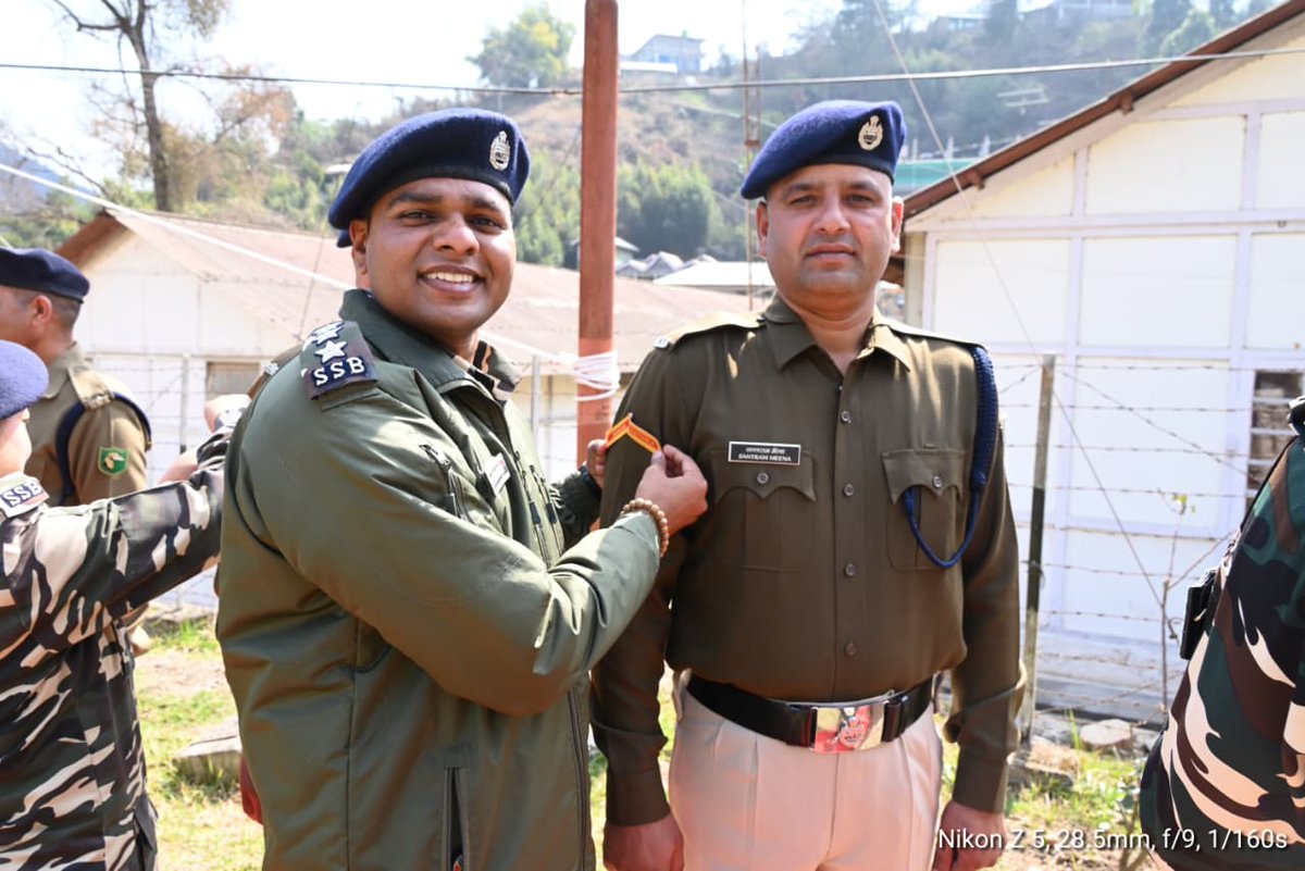श्री सचिन कुमार, कमांडेंट, 30 वीं बटालियन सशस्त्र सीमा बल- दिरांग (अरुणाचल प्रदेश) द्वारा दिनांक 20.02.26 को एक प्रेरणादायी कार्यक्रम आयोजित किया गया। इस अवसर पर चयनित वरिष्ठ आरक्षियों को उनके उत्कृष्ट कार्य एवं कर्तव्यनिष्ठा के लिए प्रतीक चिन्ह (Chevron) लगाकर सम्मानित किया गया।