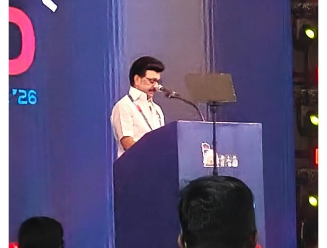 despoters_12345's tweet image. என் ஐடி பெயரை சொல்லி என்னை பாராட்டி ஊக்குவித்த முதல்வருக்கு மிக்க நன்றி... இன்னும் வெறியோடு கழகத்துக்க களமாட காத்து கொண்டிருக்கிறேன் தலைவா.... ❤️🖤🔥🔥🔥🔥
#Loading2Point0 
#DravidianModel