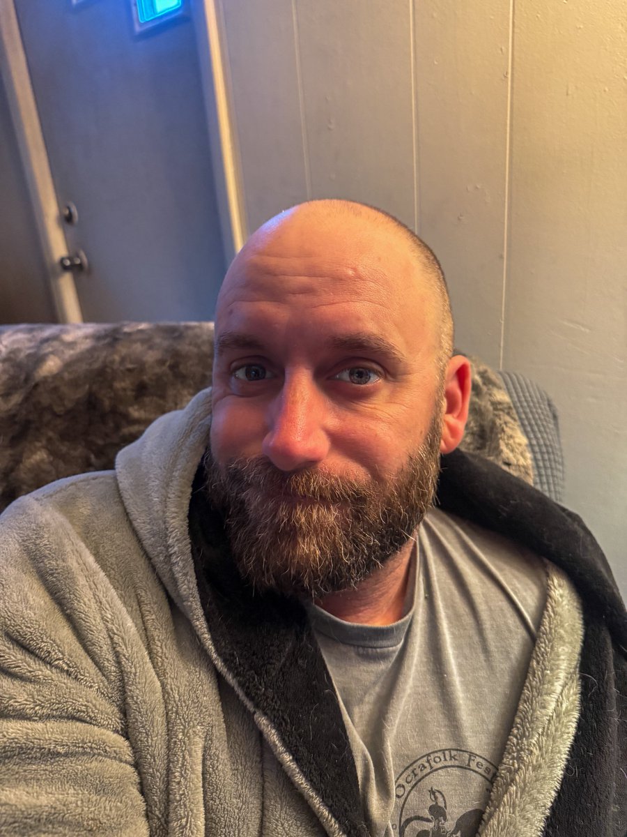 Jarett & Lilly tweet media