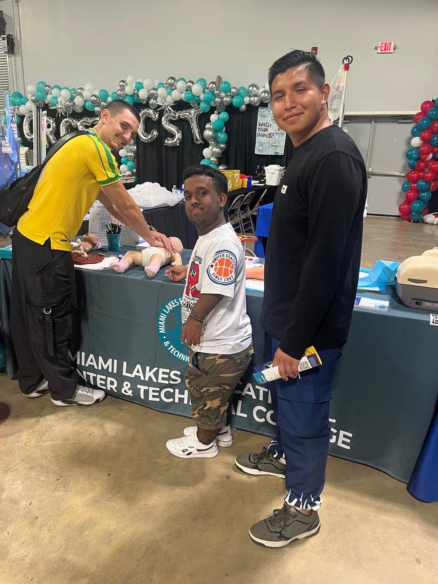 sunset_adult_ed's tweet image. Our GED students took the next step toward their future at the Career Expo 2026! 🎓✨ They explored post-graduation pathways and gathered valuable information about in-demand career opportunities.
#yourbestchoicemdcps #CareerReady #WorkforceDevelopment
@SuptDotres @mantilla1776