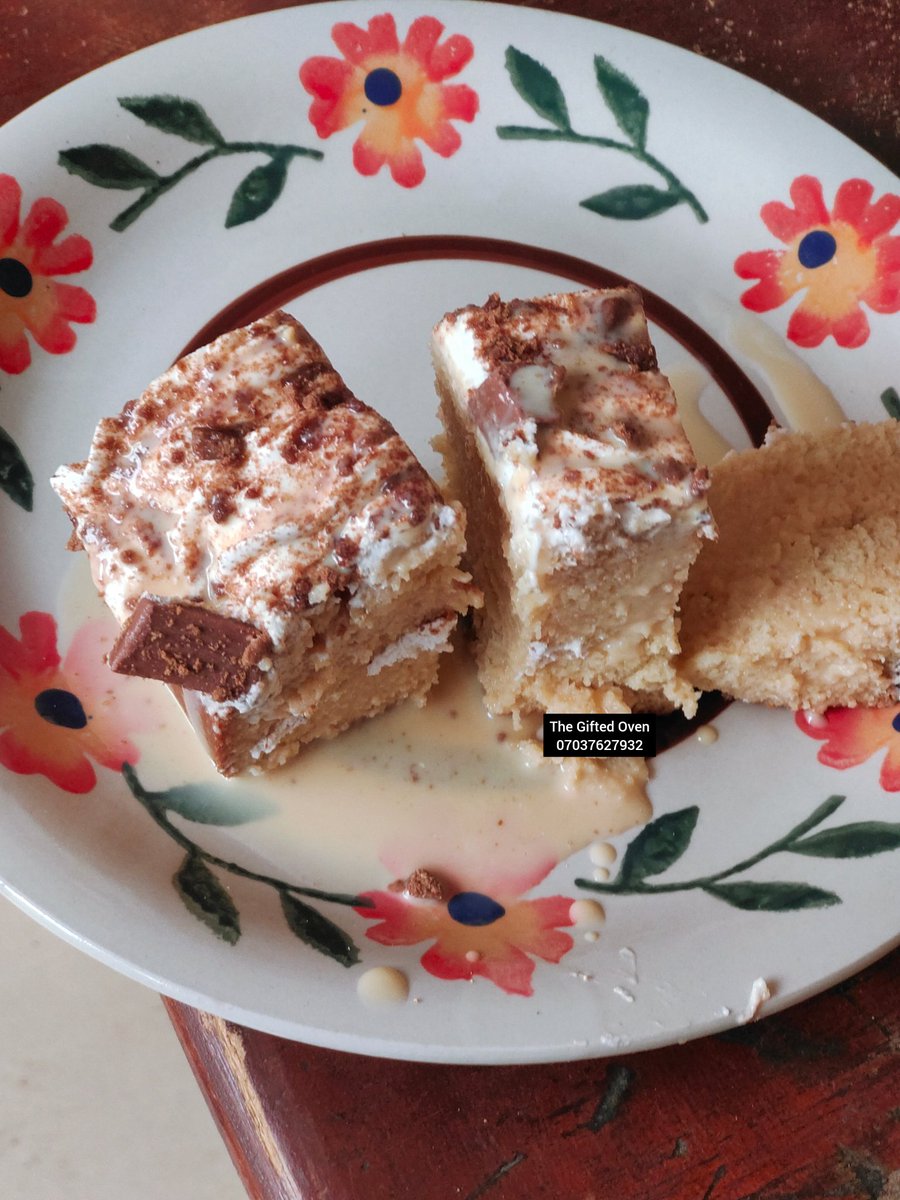 GiftedOnonuju's tweet photo. Milk Cake 😋😋😋
Actually my first trial , it came out so yummy and milky. You really need to have a taste of this ☺️☺️
https://t.co/DIt4wW26N6
07037627932
The Gifted Oven
#thegiftedoven #owerribaker #milkcake https://t.co/8HTjcOn4ZR