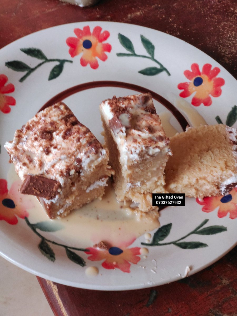 GiftedOnonuju's tweet photo. Milk Cake 😋😋😋
Actually my first trial , it came out so yummy and milky. You really need to have a taste of this ☺️☺️
https://t.co/DIt4wW26N6
07037627932
The Gifted Oven
#thegiftedoven #owerribaker #milkcake https://t.co/8HTjcOn4ZR