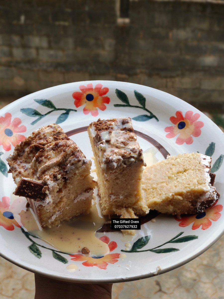 GiftedOnonuju's tweet photo. Milk Cake 😋😋😋
Actually my first trial , it came out so yummy and milky. You really need to have a taste of this ☺️☺️
https://t.co/DIt4wW26N6
07037627932
The Gifted Oven
#thegiftedoven #owerribaker #milkcake https://t.co/8HTjcOn4ZR