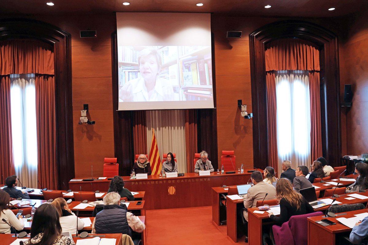 Parlament de Catalunya tweet media