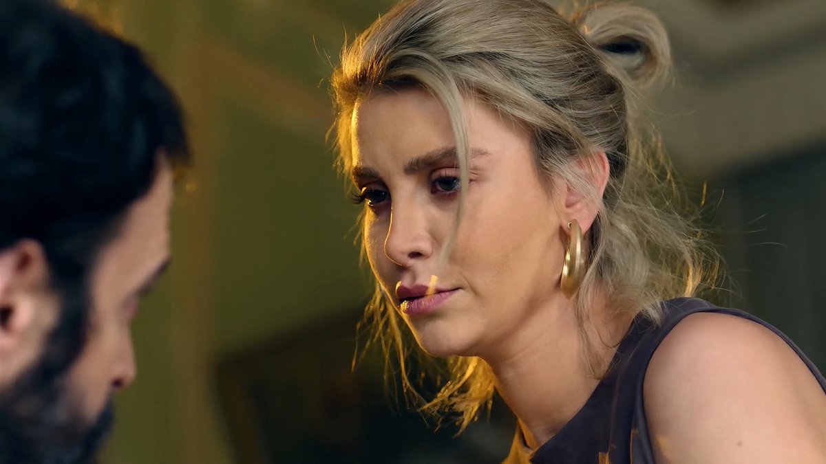 yourbahr's tweet image. نسبة الجمال 1000% تحتار تركز بالحلقة ولا بجمالهم