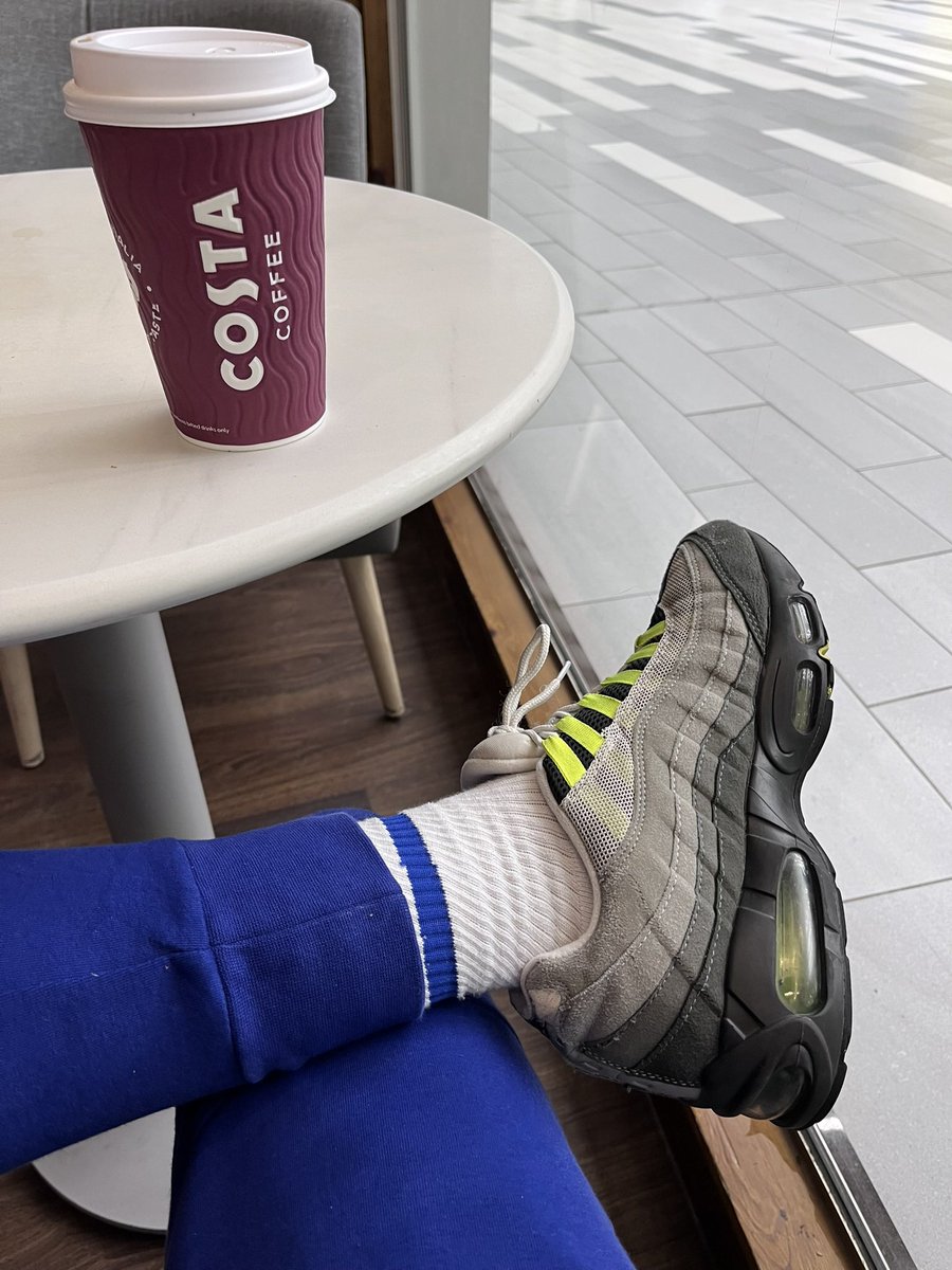 Same kicks 24 hours apart - favourite ? https://t.co/tzFcro8j2P