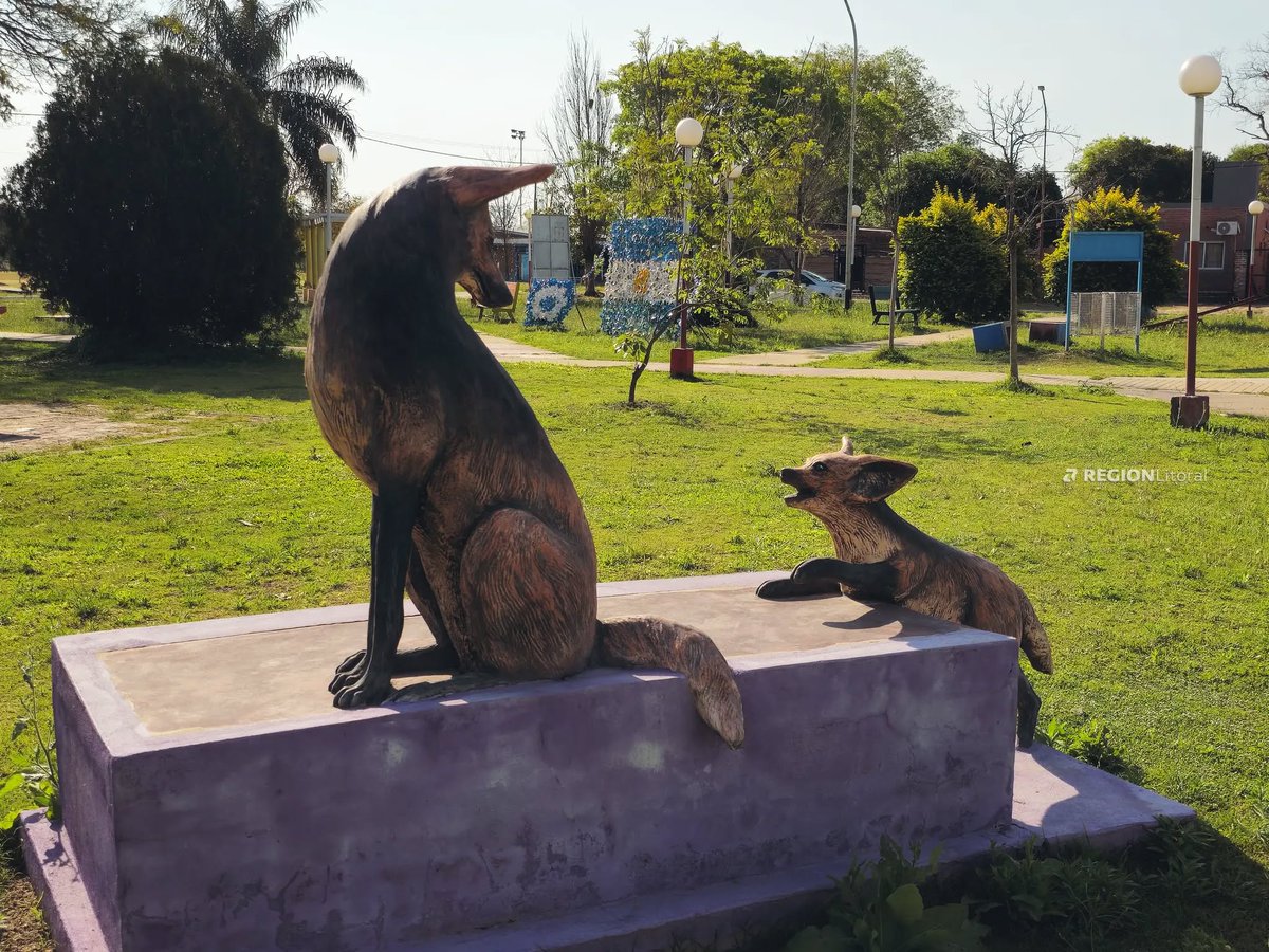 Cote Lai es una localidad del departamento Tapenagá, provincia del Chaco, Argentina, a 10 km del río Tapenagá. La localidad es la cuna del nacimiento de la Bienal de Esculturas de la Fundación Urunday.
Hace 30 años un puñado de jóvenes amigos que, vislumbrando los efectos de la