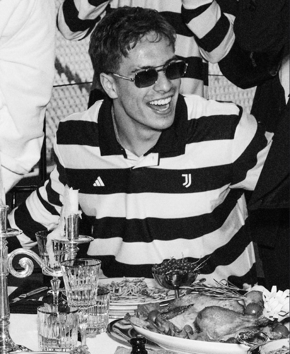 zero interesse per il calcio ma un bono del genere non si vede spesso