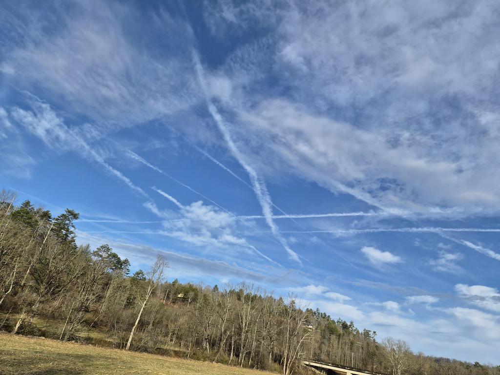 It has been pouring rain for a few days here in western NC.  Yet, there are chemtrails filling the sky this morning.  PLEASE STOP...