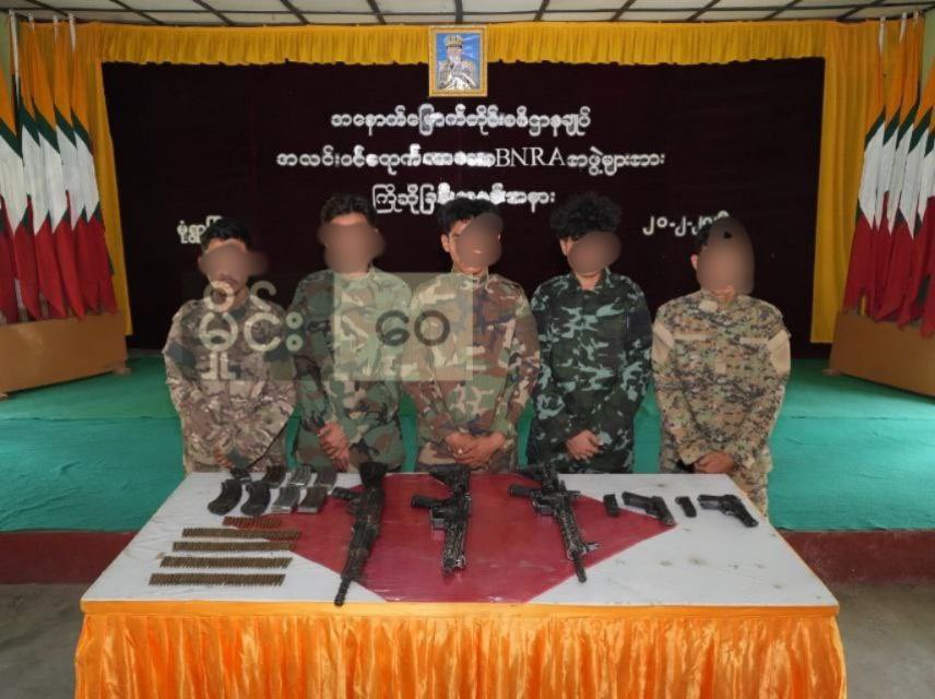 MoeSatKhinn's tweet image. In a dedicated effort to advance national peace &amp;amp; stability, five members of the #BNRA have returned to the legal fold, surrendering 5 firearms to the Tatmadaw. A warm welcome is extended to all others seeking to join this progress.
#Myanmar #PeaceAndStability #NationalProgress