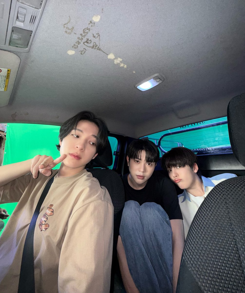 ขอบคุณนอร์ธ แมว เตอร์ที้มาส่งเราเข้าหอนะ
#TheSunFromAnotherStarTrailer