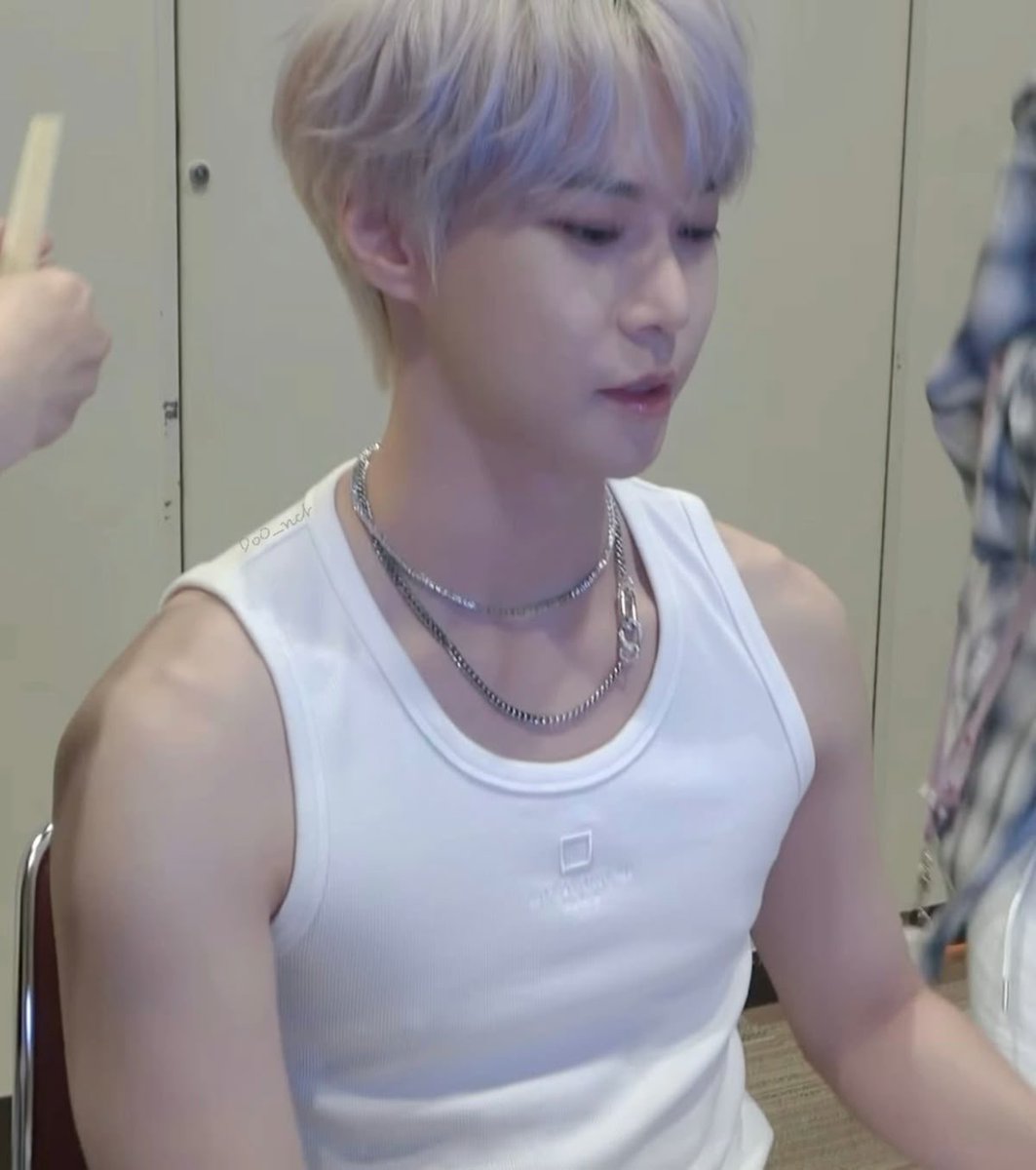 궁빵໒꒱ tweet media