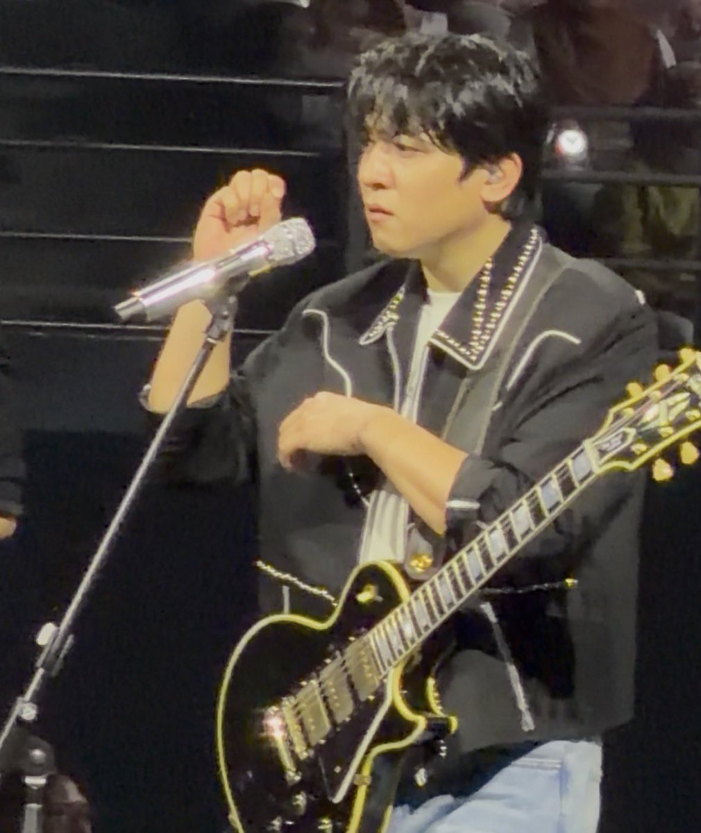i love this genre of sungjin being confused as fck when mydays shout for songs