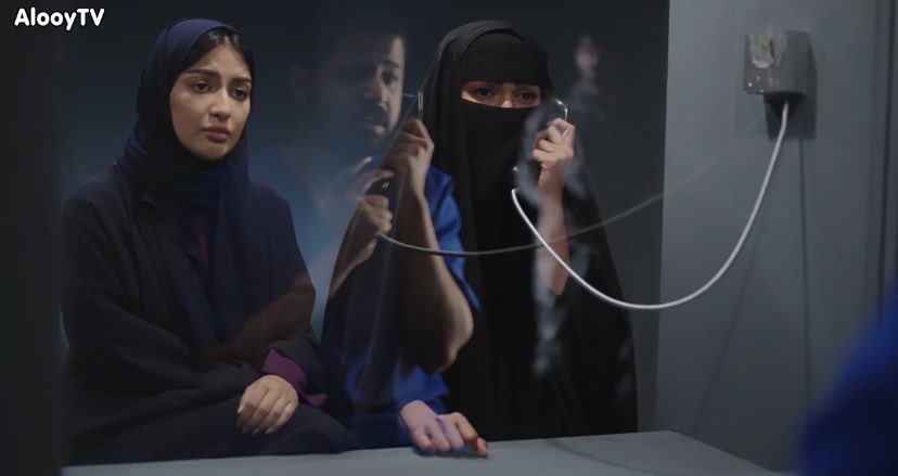 wizunal's tweet photo. ظهور شخصية ضاري <وليد 🥶
هالعائلة أبدا ماعندهم حظوظ 
يحصّلونه من ضاري ولا من خالتها اللي دخلت سجن 
أحس صقر راح يتدخل ويطلعهم ولكن بسبب علشان يكمل انتقامه 
#حي_الجرادية  #وليد_قشران https://t.co/9N5sgsmZu9