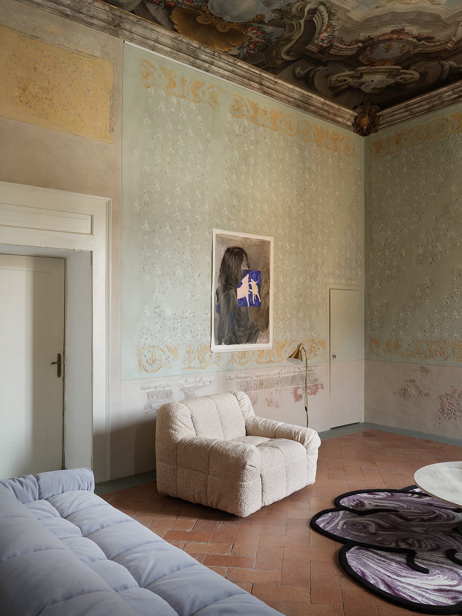 arflex's tweet image. Strips 77 sofa designed by Cini Boeri.
At the end of the 60s, the architect Cini Boeri revolutionizes the furniture market with her model, that is now an “evergreen”: the seat system Strips.
-
#arflex #strips77 #sofa #design #ciniboeri #luxurylifestyle #luxuryhome #luxurydesign