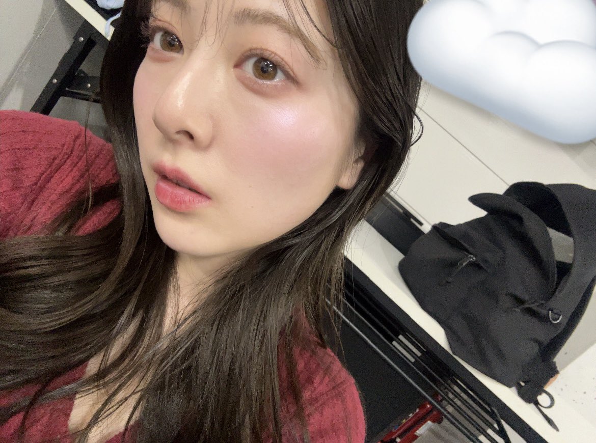 みんなお疲れさま🍵

インスタよりもアップの写真！
素敵な週末を過ごしてね〜