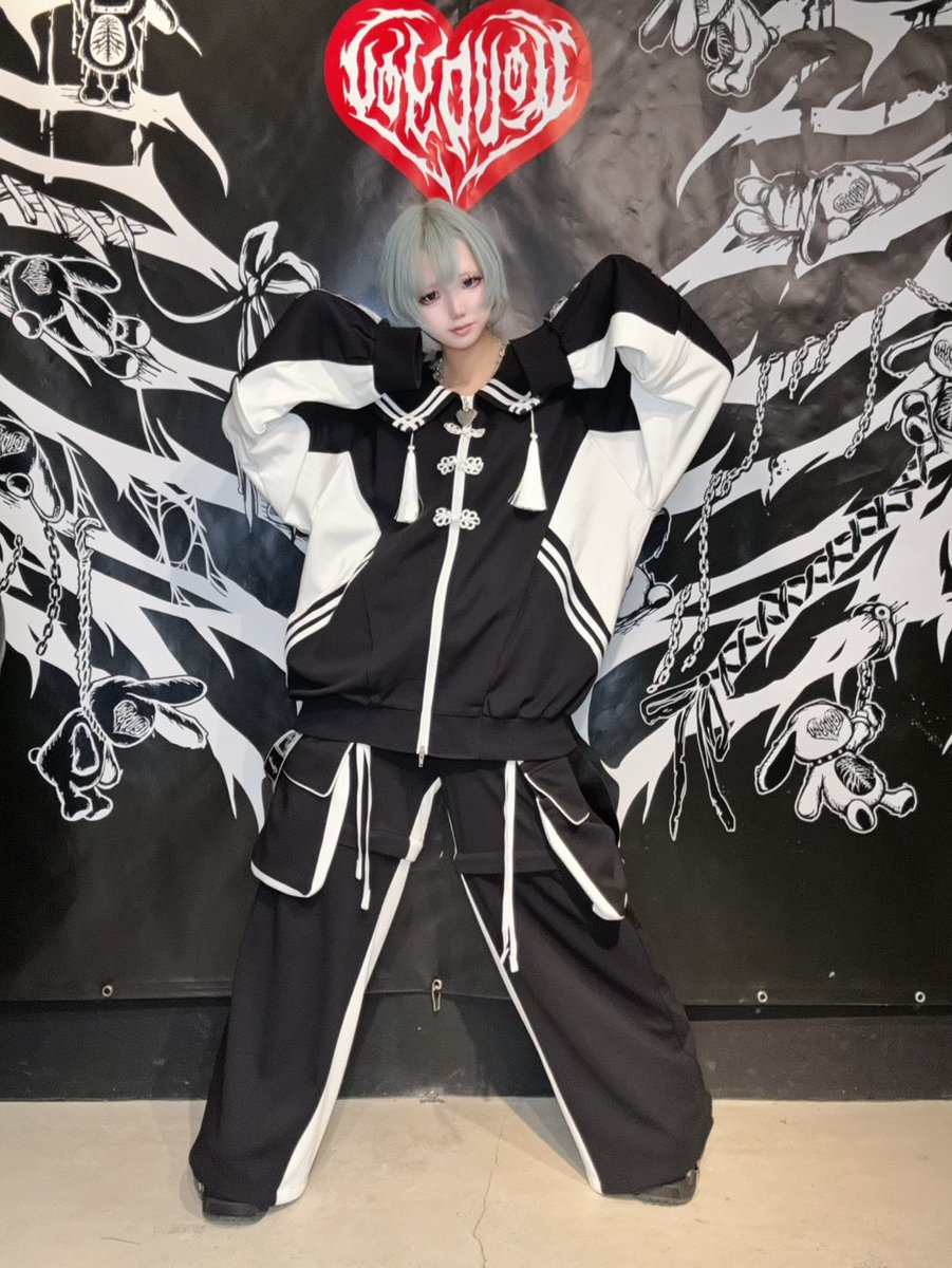 ◼️スタッフコーデ◼️ 新作のセーラーチャイナジャージ🐼 白黒