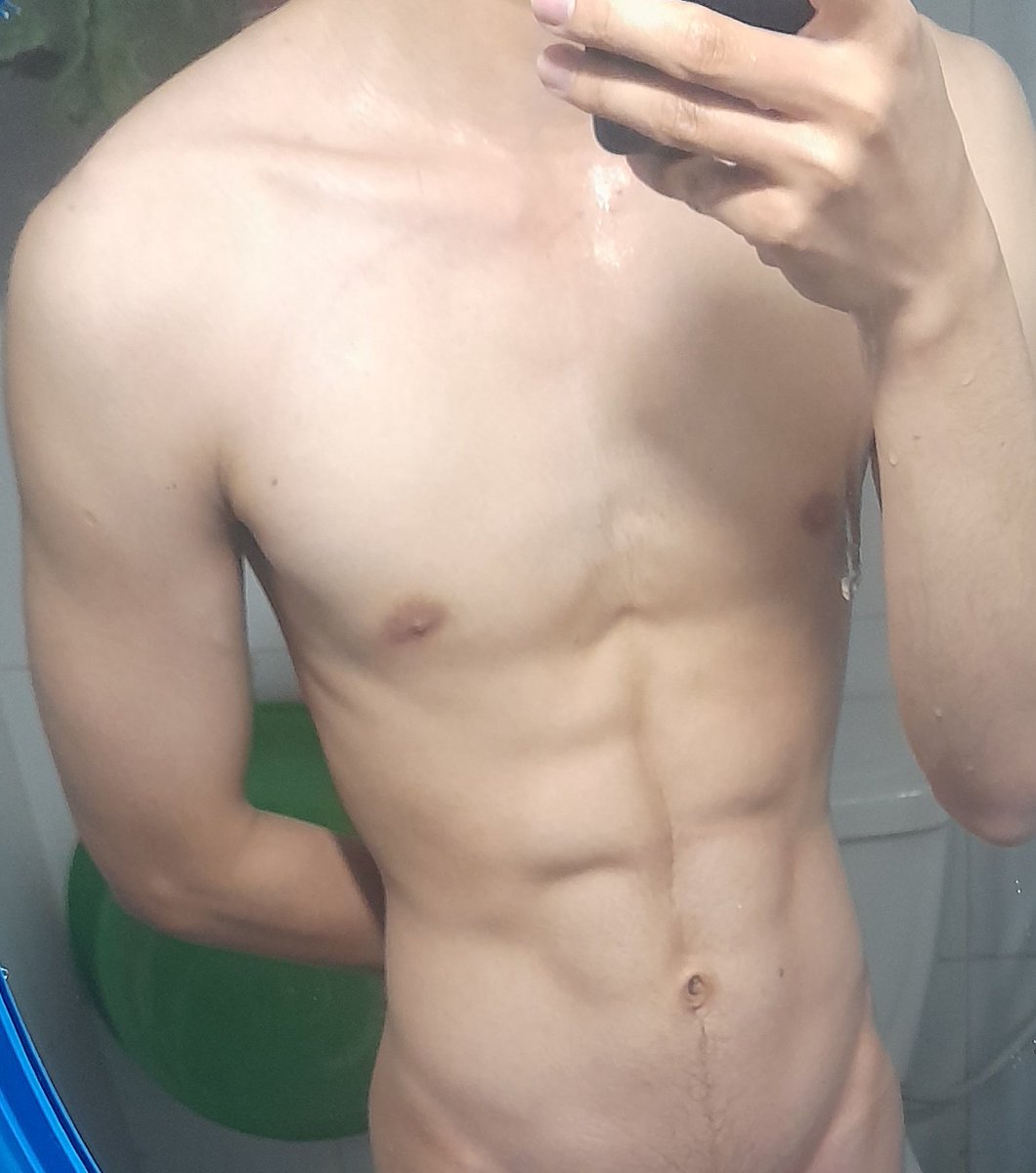 Cậu Bé M76 tweet media