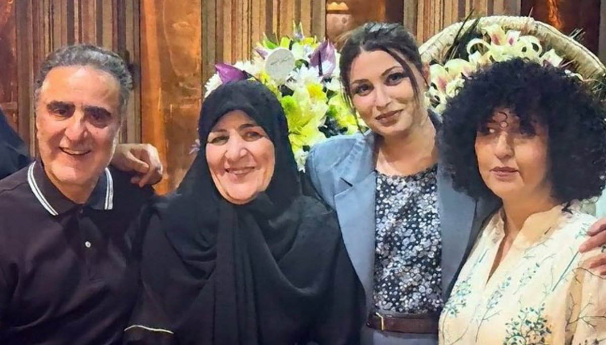 Herr Nouripour verbreitet weiter die Propaganda des Regimes, indem er in zwei seiner letzten drei Beiträge auf X Narges Mohammadi (eine regimenahme Pseudo-Aktivistin) promotet!

Er ignoriert bewusst den Massenmord und 
<a href="/PahlaviReza/">Reza Pahlavi</a>, den Namen, den die Menschen im In und Ausland