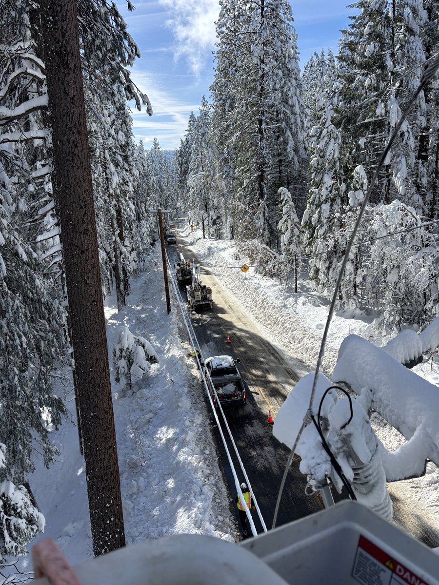 LineTrash tweet media