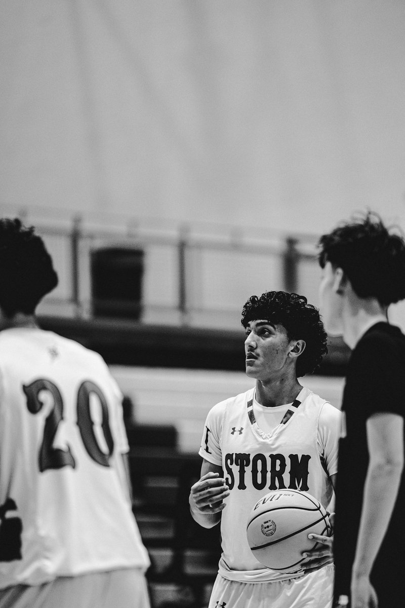 Carlos-Rey tweet media