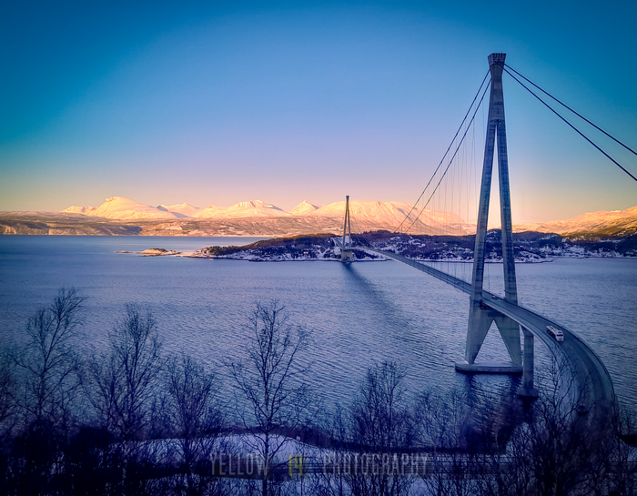 Yellow14Photog1's tweet photo. Rombak Bridge, Norway
.
More here: https://t.co/fiUw8YMMQz
.
#norway #wallart #landscapephotography #landscapephotographer #wallartprint #hdrphoto #visitnorway #lapland #fjord #snowymountains #snowylandscape #rombakenfjord #narvik #leadinglines https://t.co/RAhNk9reWH