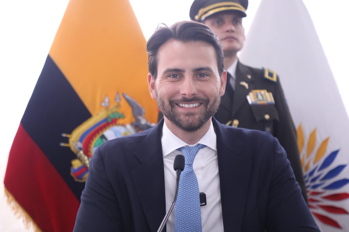 Libertador_Ec's tweet photo. En la Asamblea Nacional se acaba de aprobar la Ley del COOTAD con 77 votos a favor.

Malas noticias para los Alcaldes y Prefectos corruptos, es momento de trabajar en más obras y menos gastos innecesarios. https://t.co/dxXbeKFz18