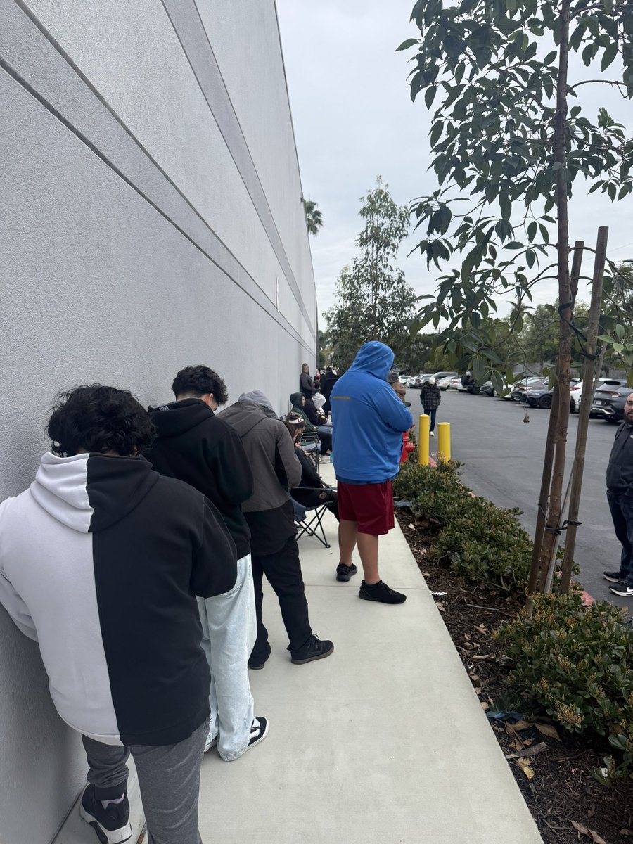 smellMyfinger tweet media