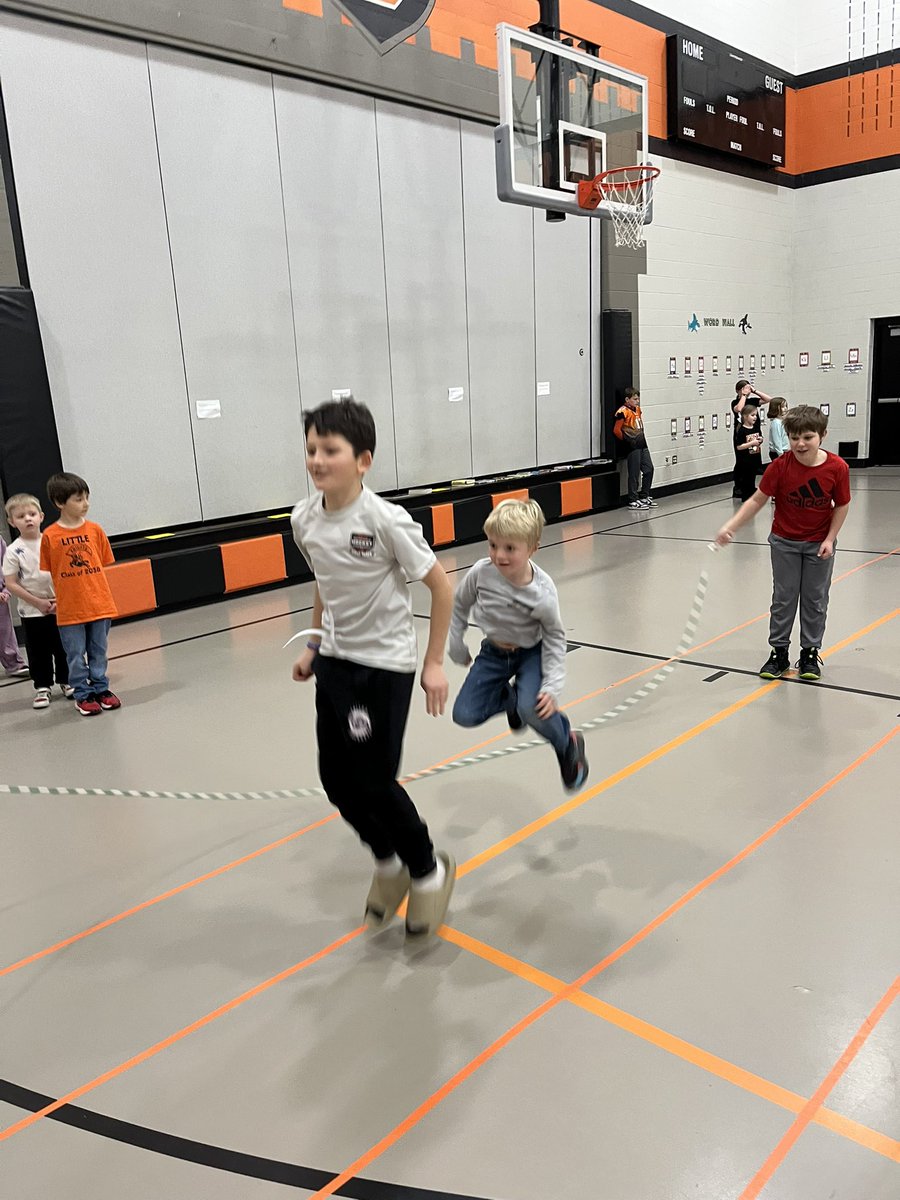 AmyKonoff's tweet photo. Last day of our Kids Heart Challenge event! Jumping rope is more fun with friends. #otsegoknights #kidsheartchallenge #americanheartassociation. https://t.co/PWrNZuAUnH