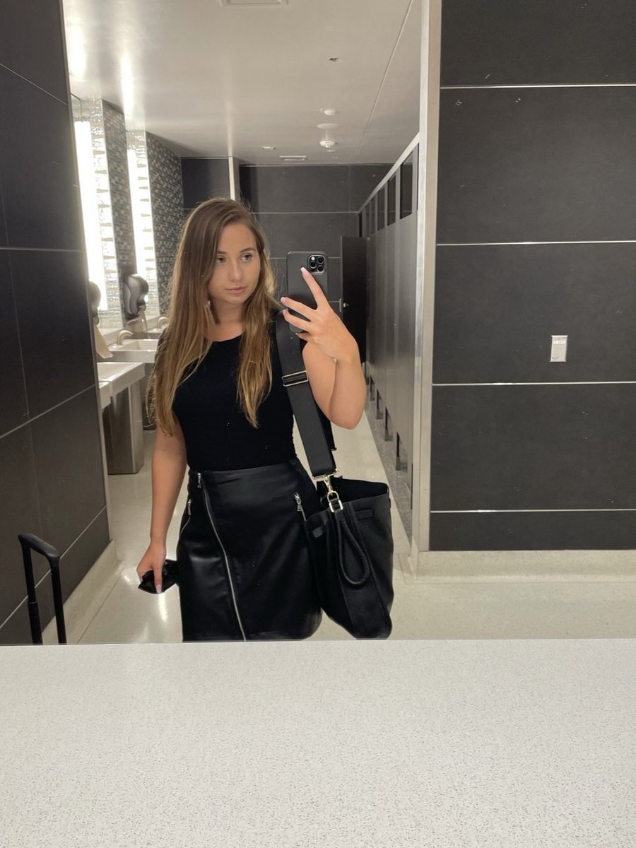 Victoria Banaszczyk tweet media