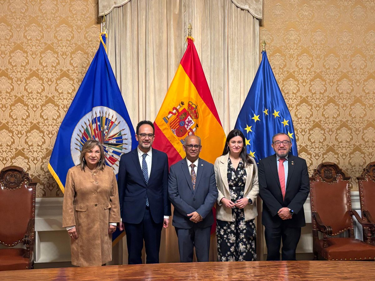 SE Telecomunicaciones e Infraestructuras Digitales tweet media