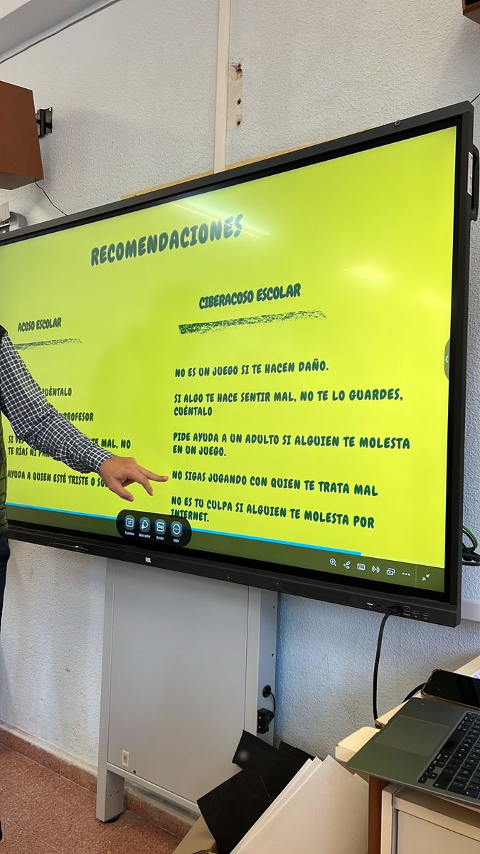 CEIP Claudio Sánchez Albornoz (Alcorcón) tweet media