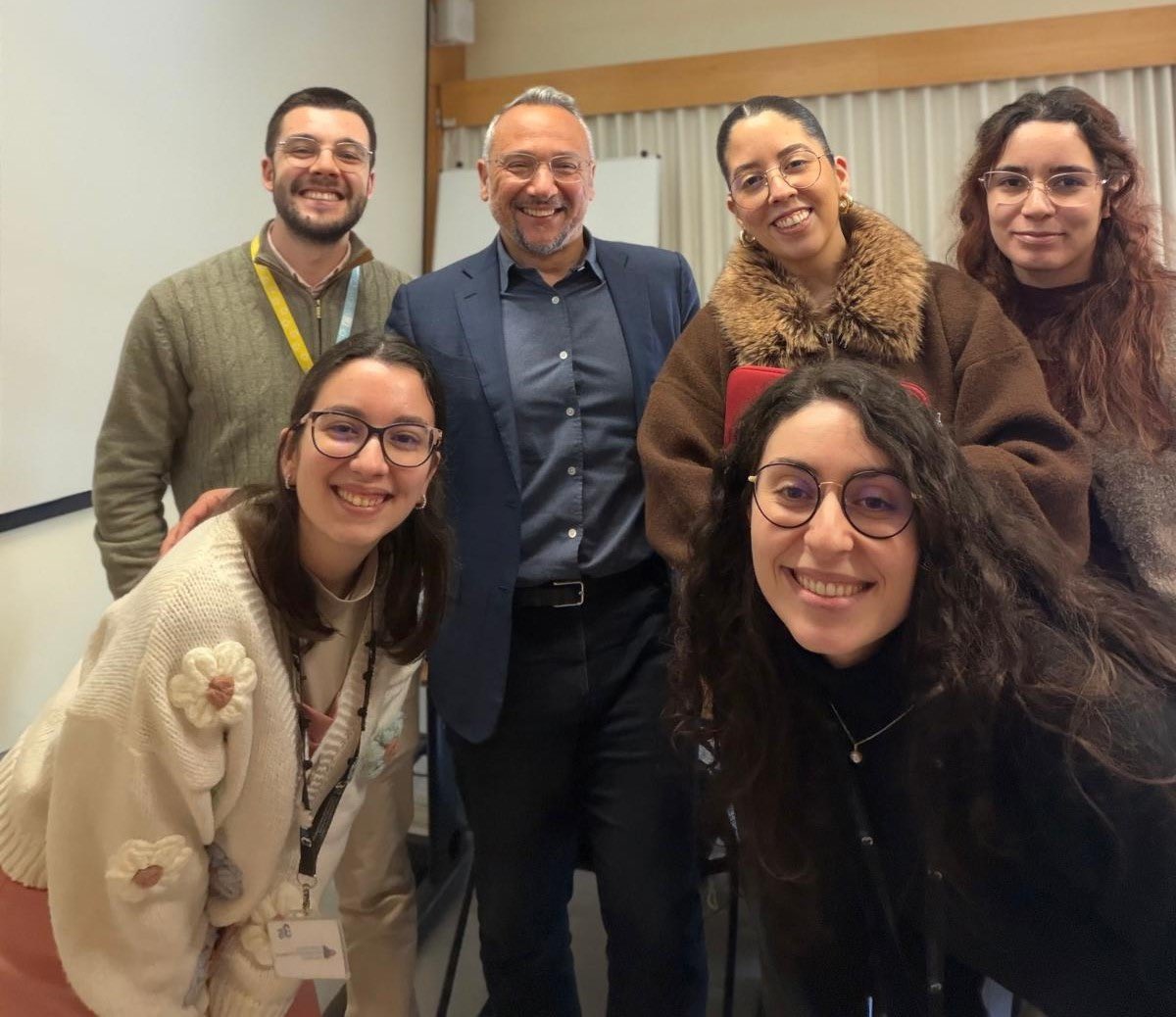 C_Martins__'s tweet photo. We had the pleasure of meeting Kostas Kostarelos this morning at @i3S_UPorto. Great discussion about the latest advances in locoregional therapies for glioblastoma, and current challenges of the 🧠BRAINies research line🧠 in the NTDD group (@brunocsarmento). Thanks for the visit! https://t.co/BGAundVFNc