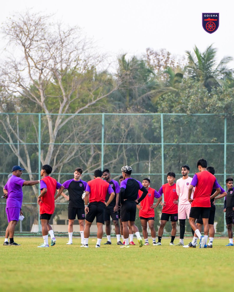 All smiles because they are back where they belong!

#OdishaFC #OFC #ISL #AmaTeamAmaGame