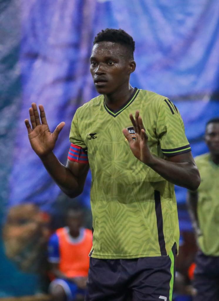 Futsal_Uganda_'s tweet image. Futsal Uganda Cup Quarters 

36'

Captain  Victor Kazibwe pulls a goal back for Kabowa 

QC Mbarara 4-2 Kabowa Dream Team 

#QCMKDT
#FUC