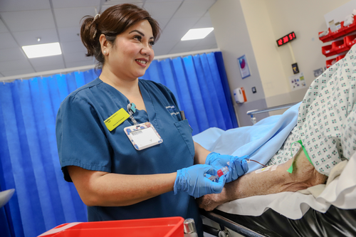 Medway_NHS_FT's tweet photo. We are one of 50 organisations signed up to an initiative to provide potentially life-saving treatment to patients who may be unaware they are living with HIV, hepatitis B, or hepatitis C.
Read more: https://t.co/nbUm4gkilB
#NationalHIVTestingWeek #bestofcare #bestofpeople https://t.co/qk4X0mX076