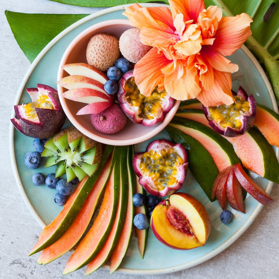 Fruits_Veggies's tweet photo. If winter has you craving sunshine, this is your sign to book a staycation…in your kitchen.🌴🌞🍍Think juicy mango, tropical smoothies, & quick dinners that taste like they belong beachside. Trade the winter blahs for a little island vibe: https://t.co/2NqiCGSVHw #haveaplant https://t.co/oLO7APKVzT